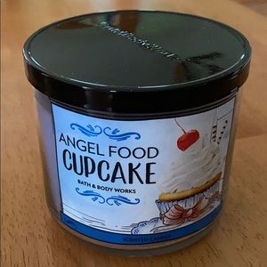 Bath&Bodyworks 3 wick candle